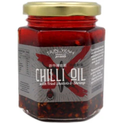 Sun Wah Chilli Oil (Fried Shallots & Shrimp) 180g